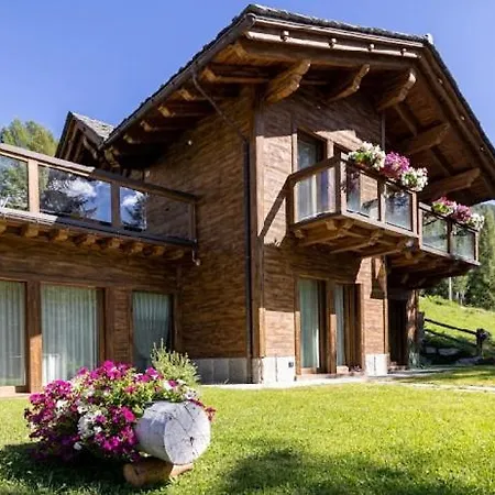 Imbosc'che - 5 Beautiful In Charming Gæstehus Livigno